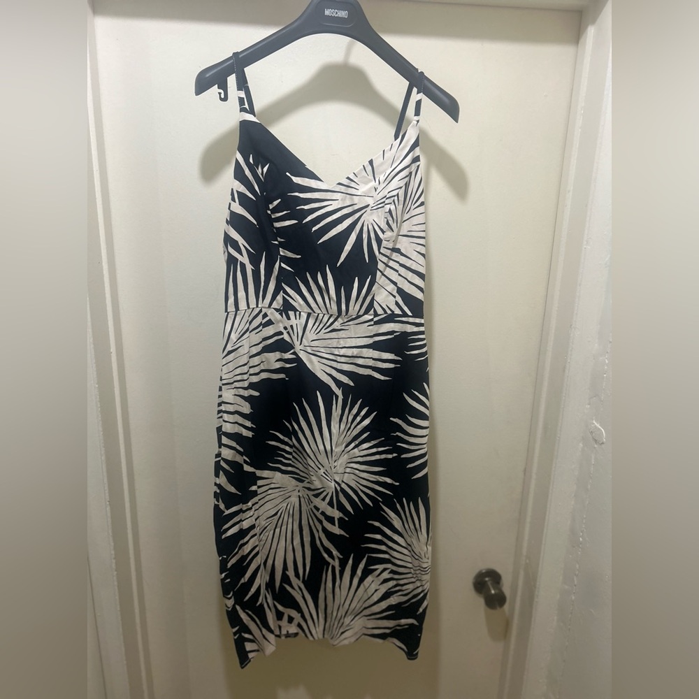Maggy London Women's Dress Size 10 Midi Black White V-Neck Summer Resort Boho